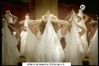 Hips'dont lie - Enjoy - Photo