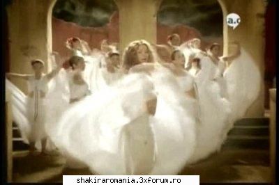 poza hips'dont lie